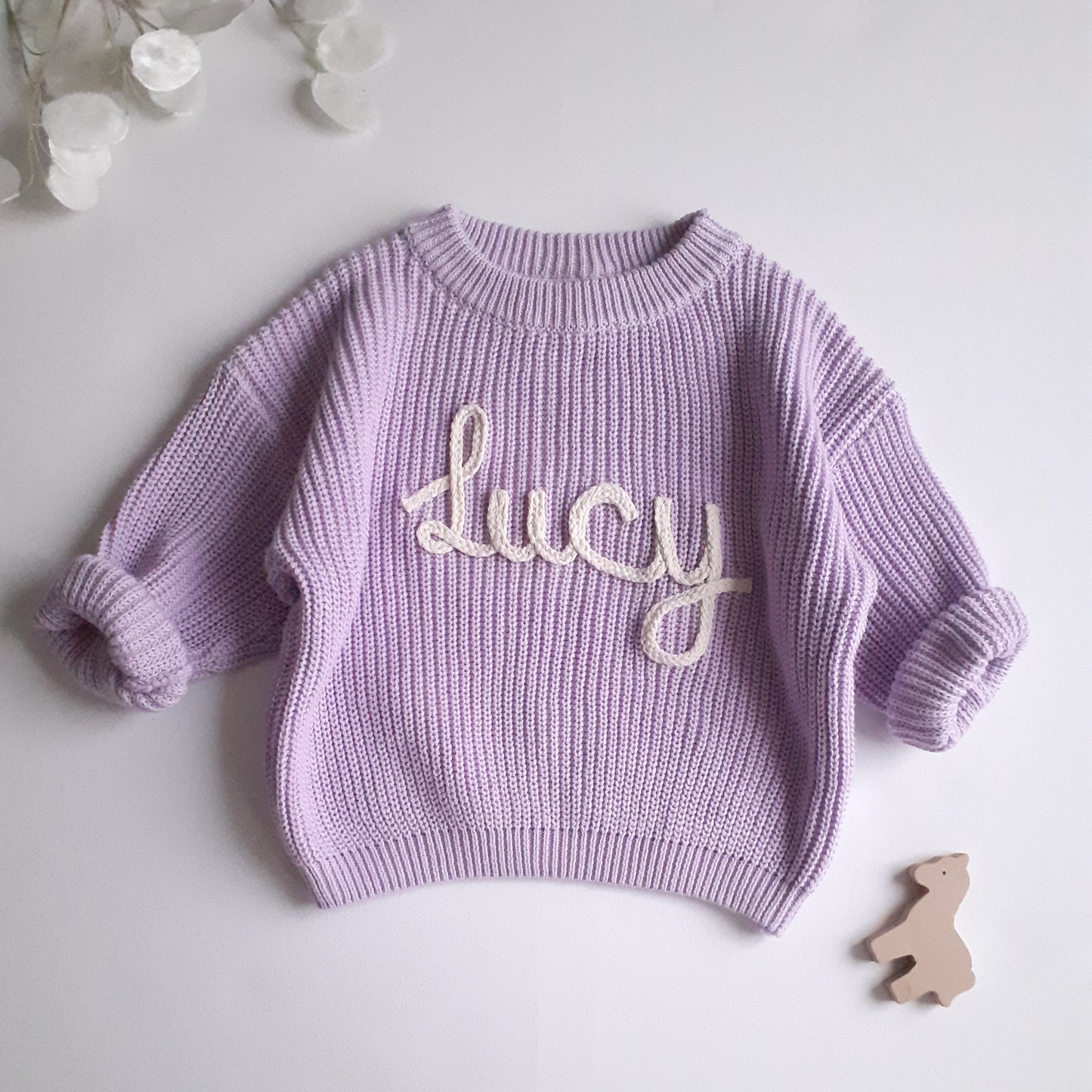 Personalisierter Baby- und Kinderpullover mit Namen, Motiv oder Wort, Namenspullover, Geschenk zur Geburt, Geburtstag, Taufe, lila