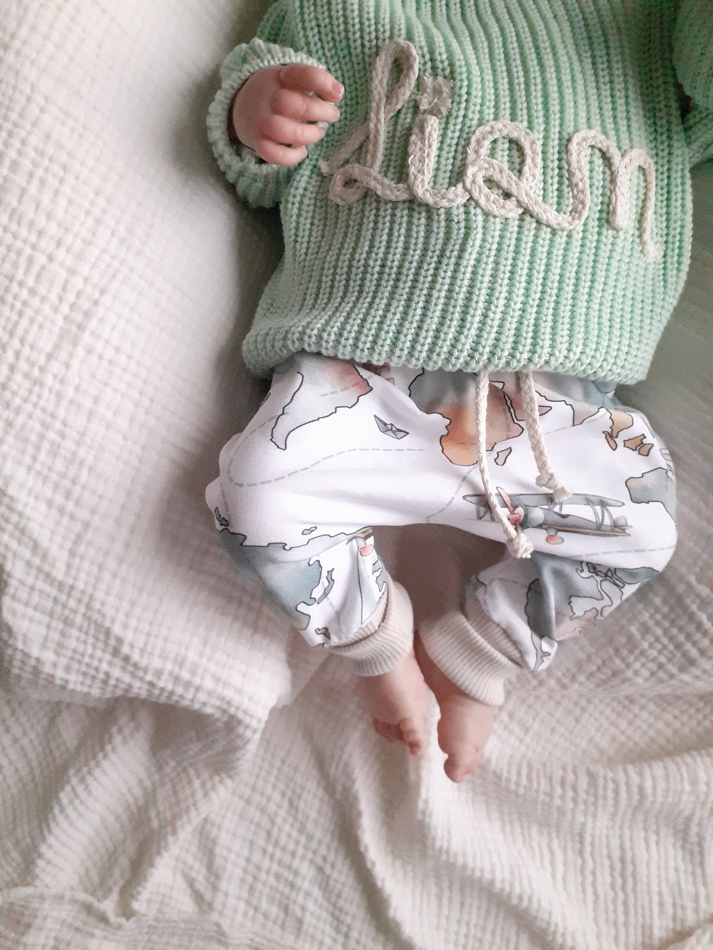 Personalisierter Baby- und Kinderpullover mit Namen, Motiv oder Wort, Namenspullover, Geschenk zur Geburt, Geburtstag, Taufe, mint