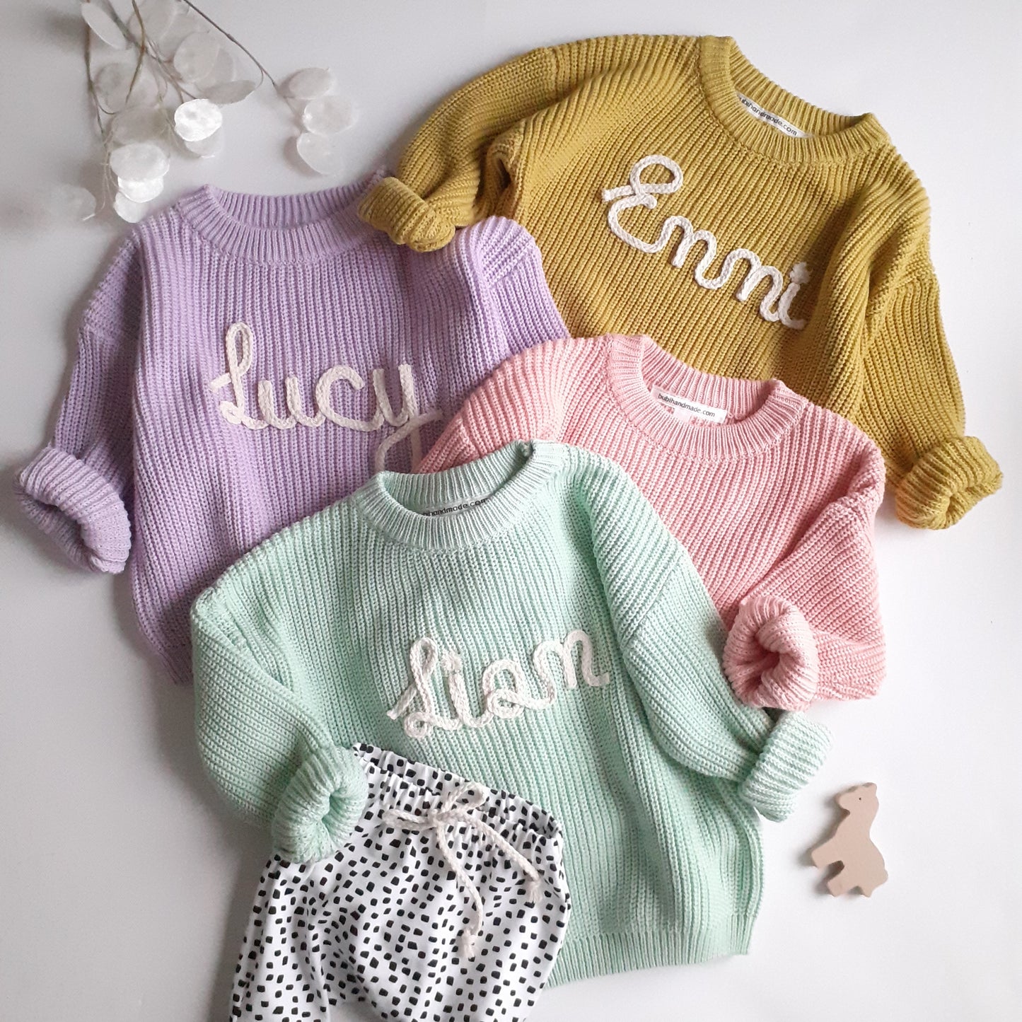 Personalisierter Baby- und Kinderpullover mit Namen, Motiv oder Wort, Namenspullover, Geschenk zur Geburt, Geburtstag, Taufe, senf