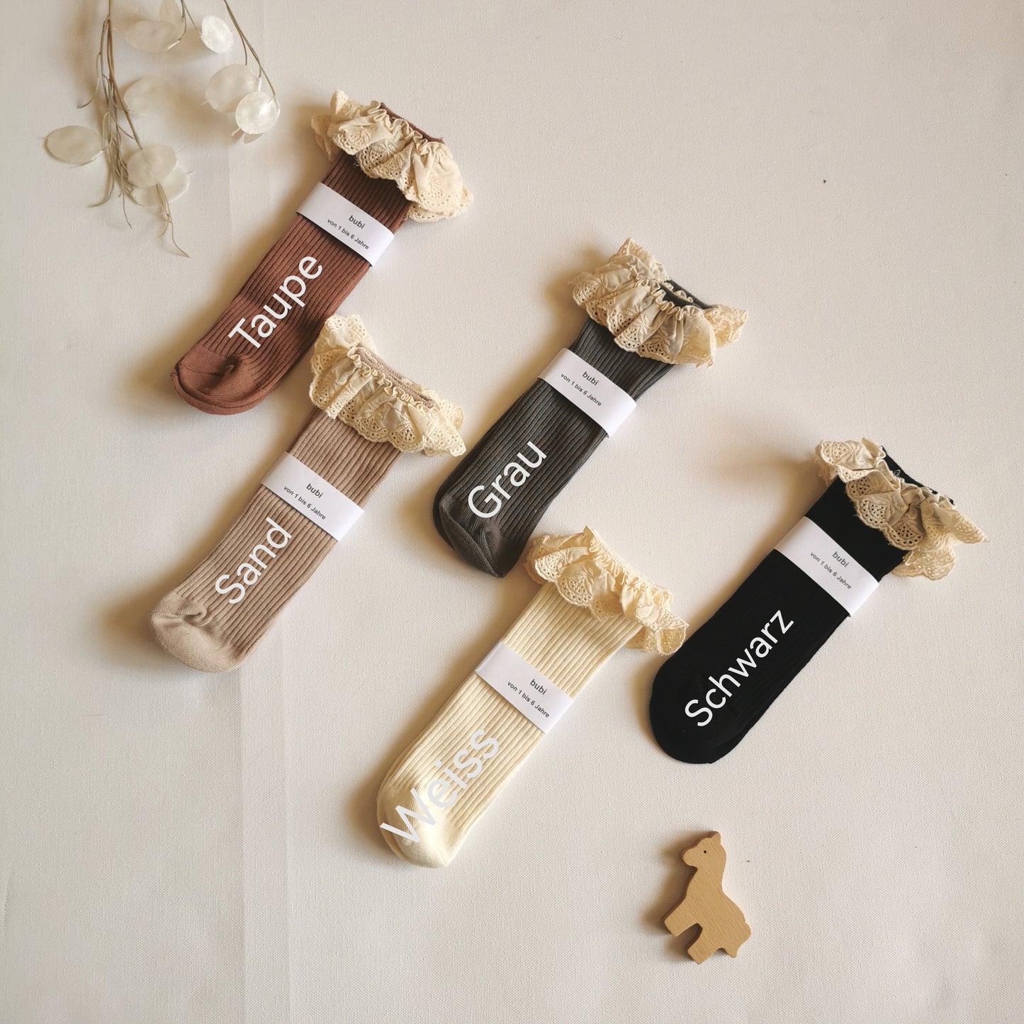 SOCKEN MIT RÜSCHE sand