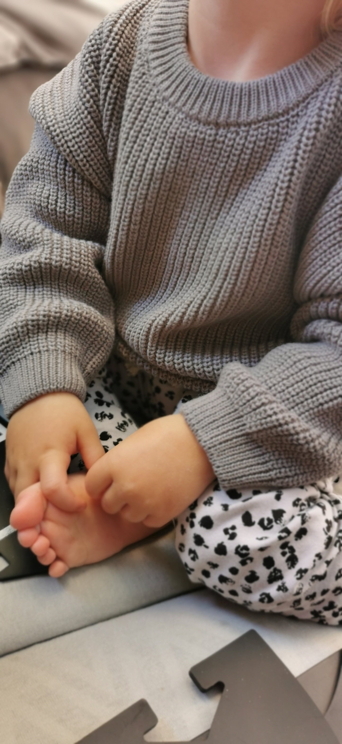 Personalisierter Pullover grau