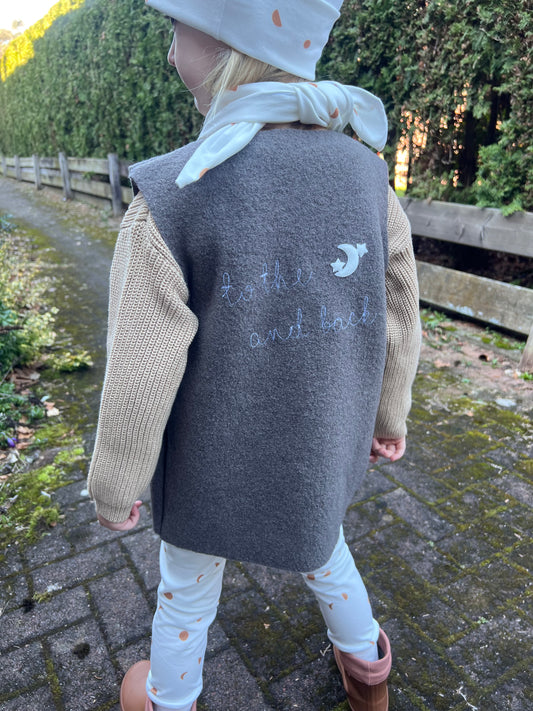 TO THE MOON AND BACK Weste aus Wollwalk