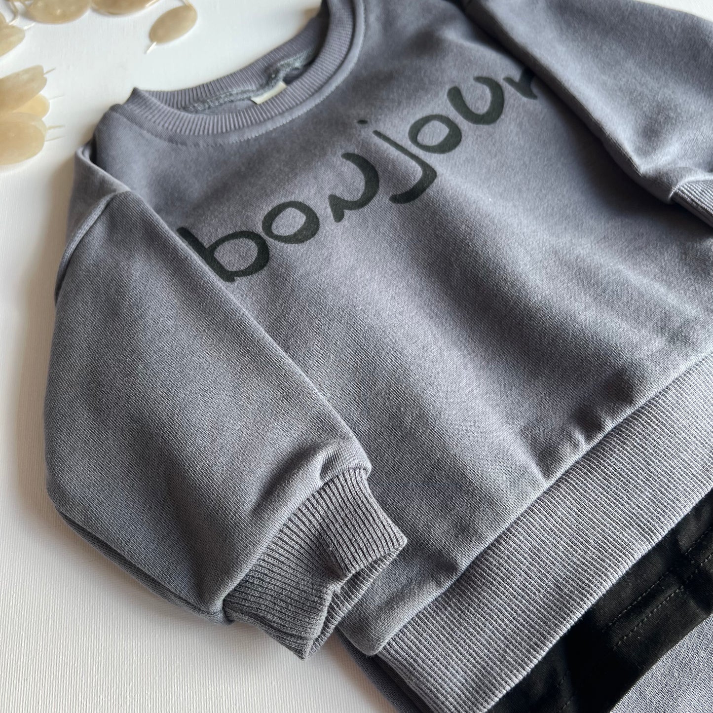 SHOP THE LOOK - BONJOUR