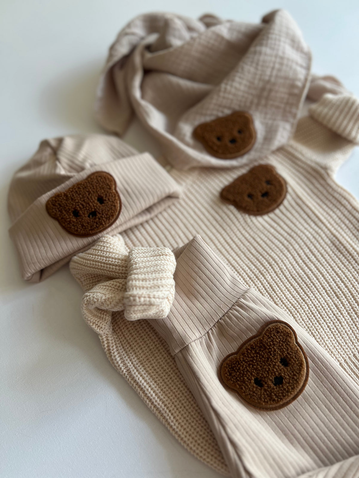 Bärchen Accessoires – Hellbeige | Beanie & Musselintuch