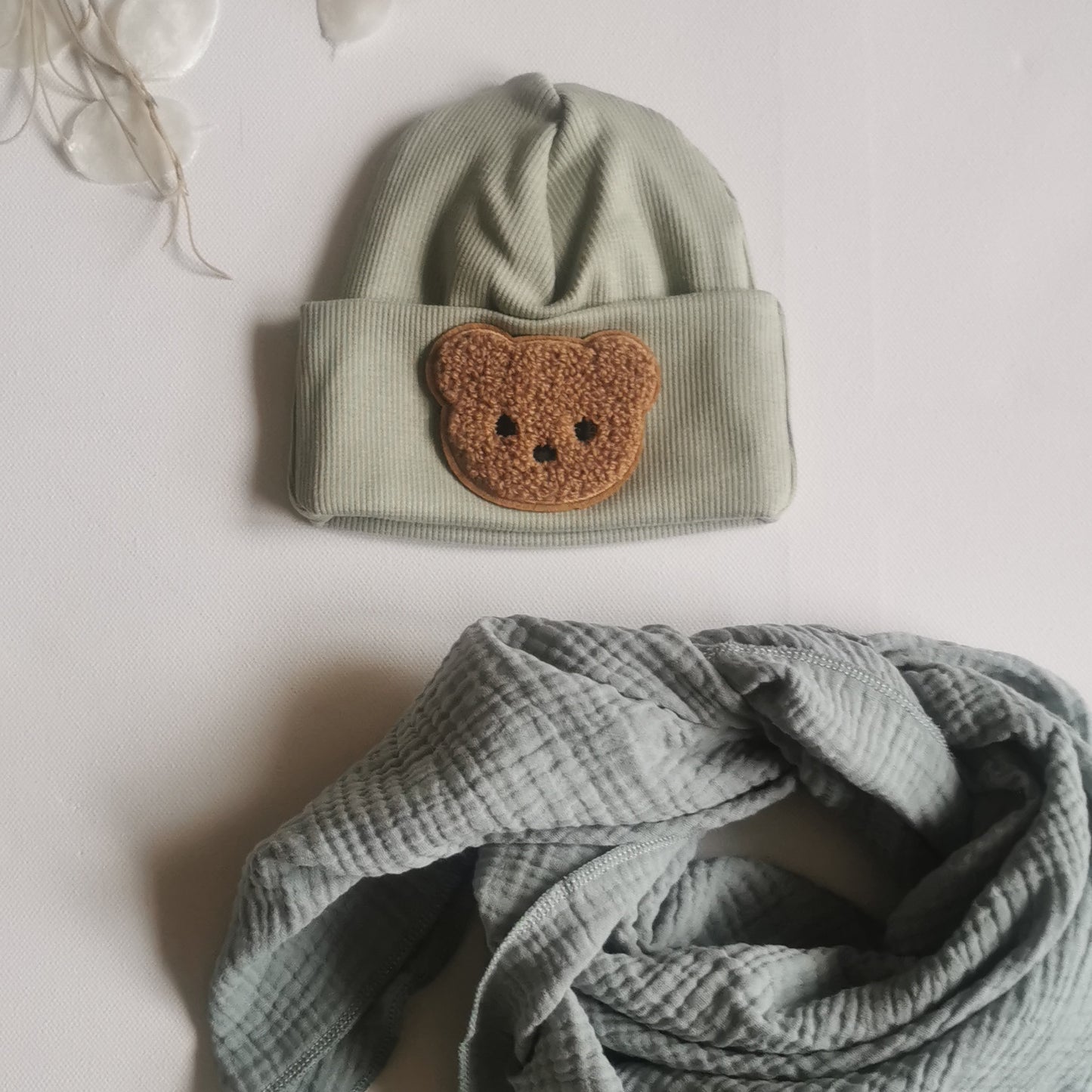 BÄRCHEN BEANIE MIT SCHAL- MINT