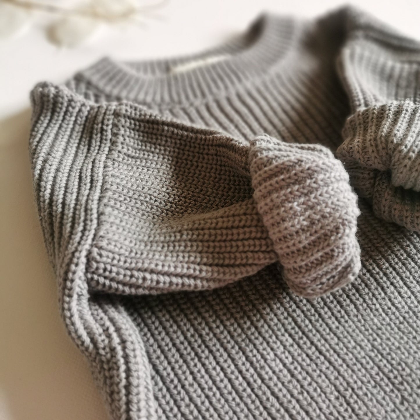 Strickpullover- GRAU