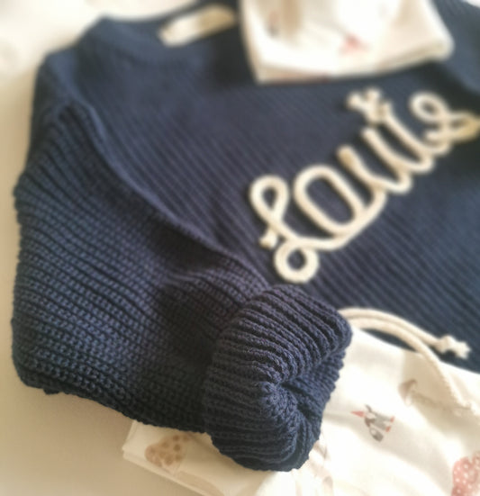 Personalisierter Pullover dunkelblau